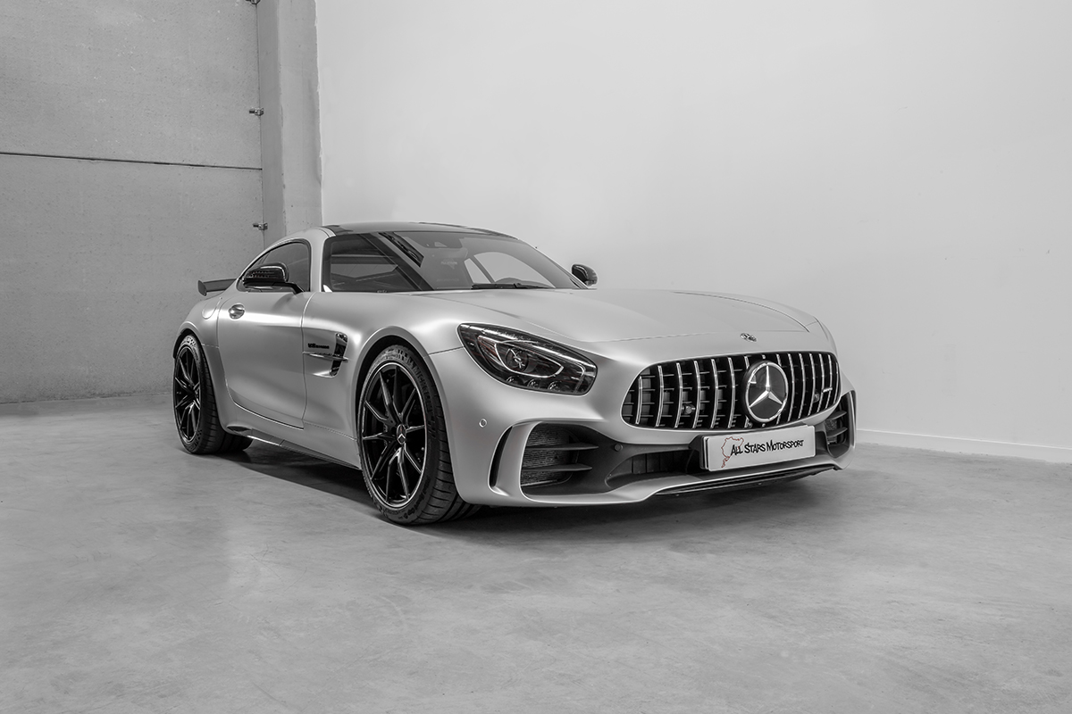 Mercedes AMG GT-R